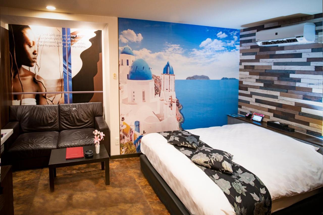 Hotel Apricot (Adults Only) Hiroshima Exteriör bild